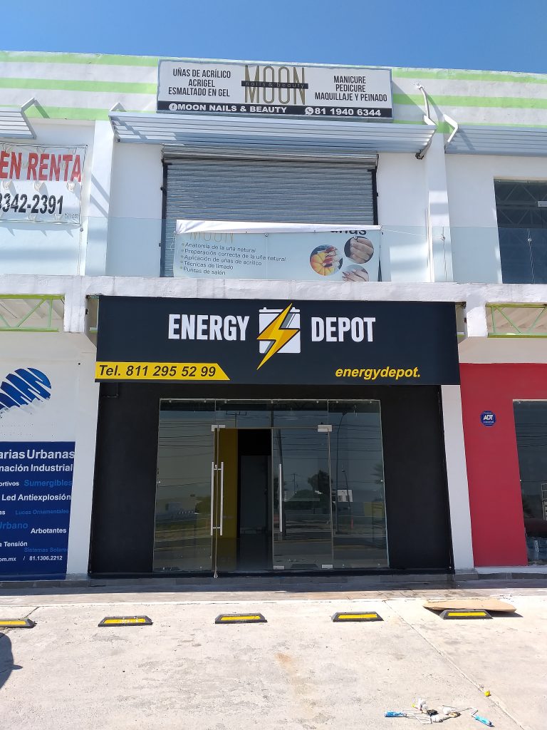 Fachada del primer local de Energy Depot, octubre de 2020